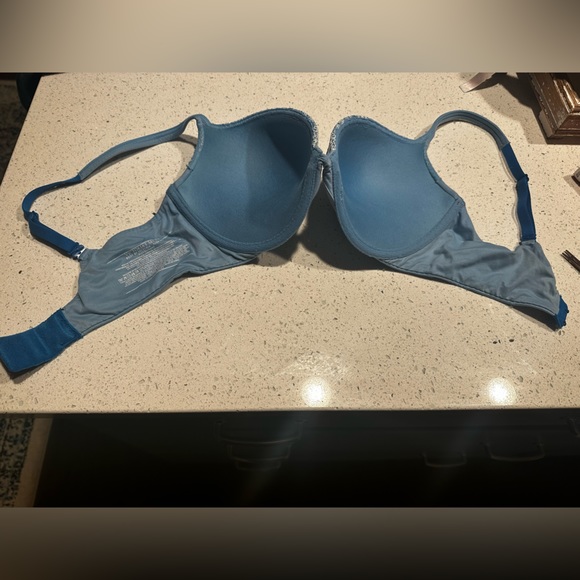 Body by Victoria Secret Bra - Picture 2 of 5